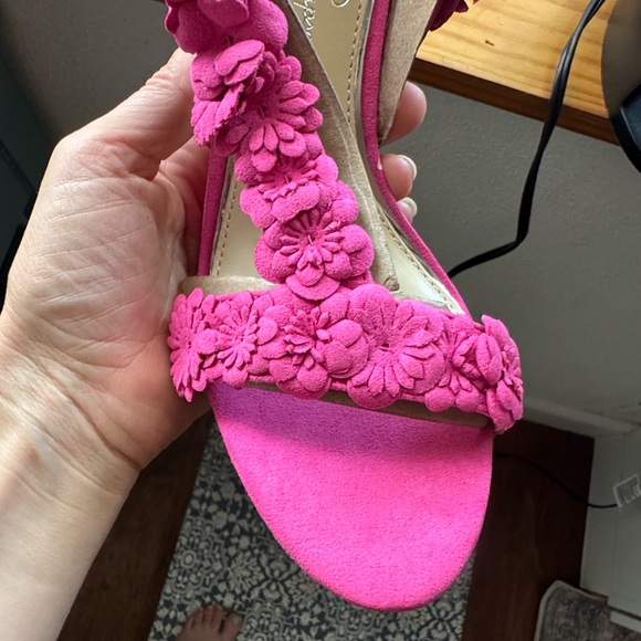 Jessica Simpson Hot Pink Flower strap Heels - Picture 1 of 5